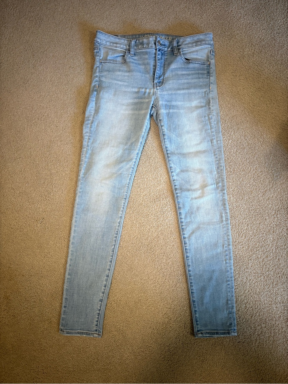 American Eagle Outfitters Light Wash Skinny Jeans